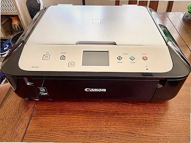 Canon PIXMA MG6821 Wireless All-In-One Inkjet Printer Great Condition with Ink